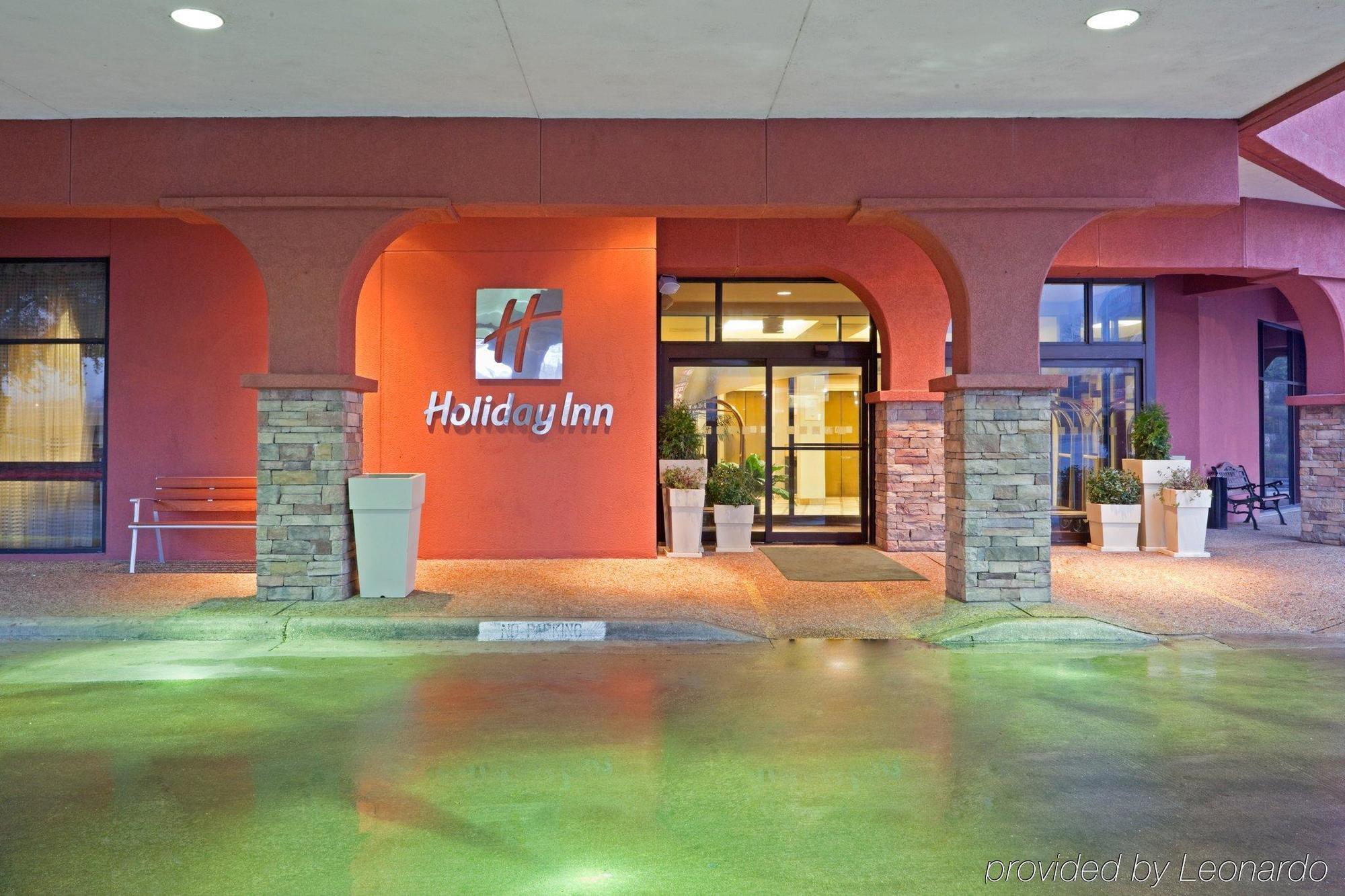 Holiday Inn Austin -Town Lake By Ihg Exterior photo