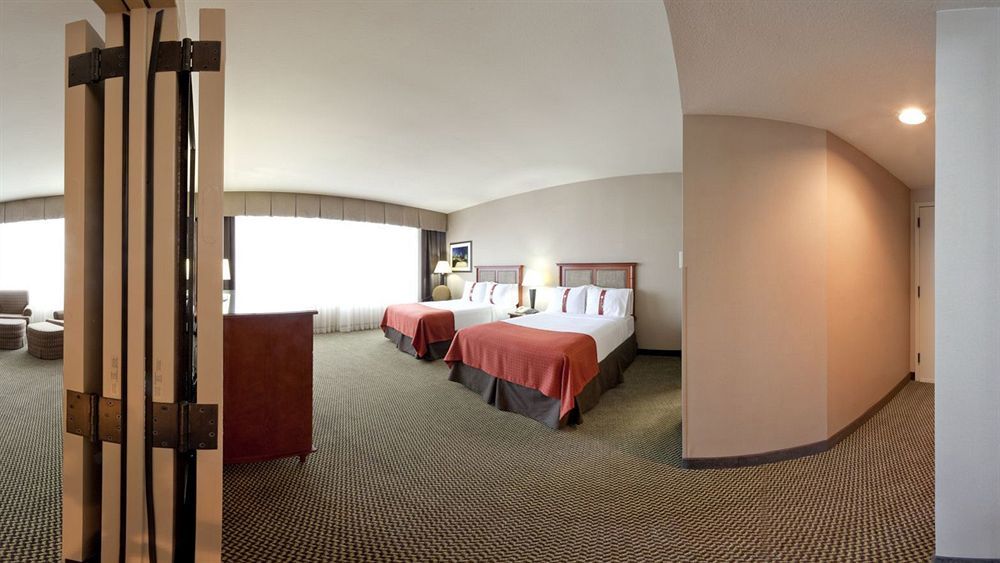 Holiday Inn Austin -Town Lake By Ihg Exterior photo