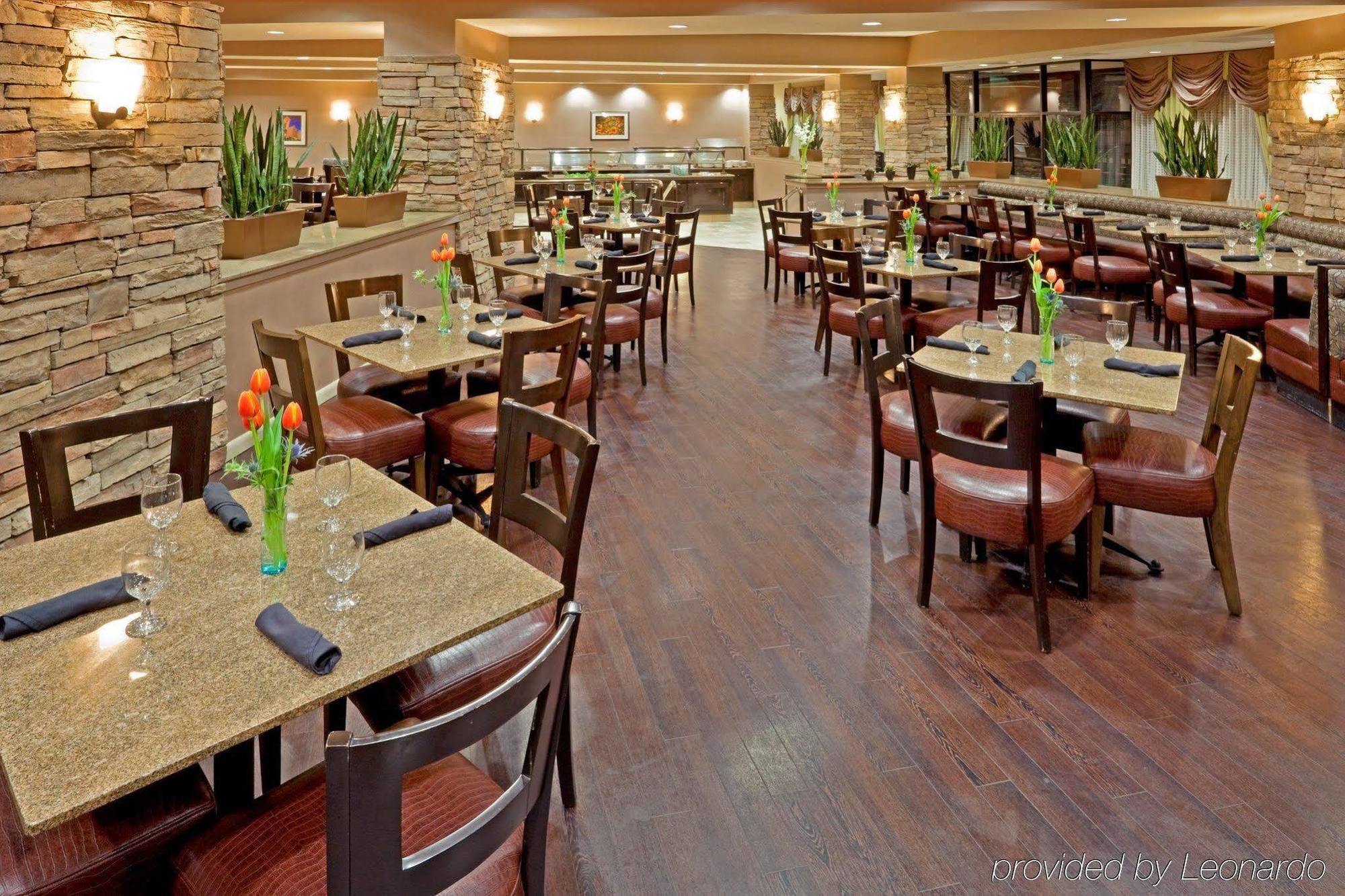 Holiday Inn Austin -Town Lake By Ihg Exterior photo